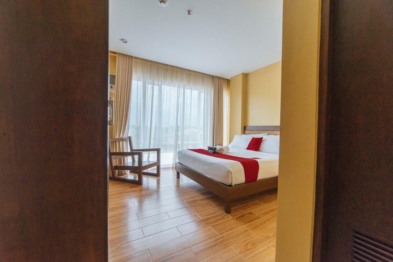 Reddoorz Premium Near Health Centrum Banica Roxas Extérieur photo